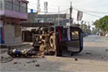 Many injured, police cars torched: Waqf protest in Bengal turns violent again